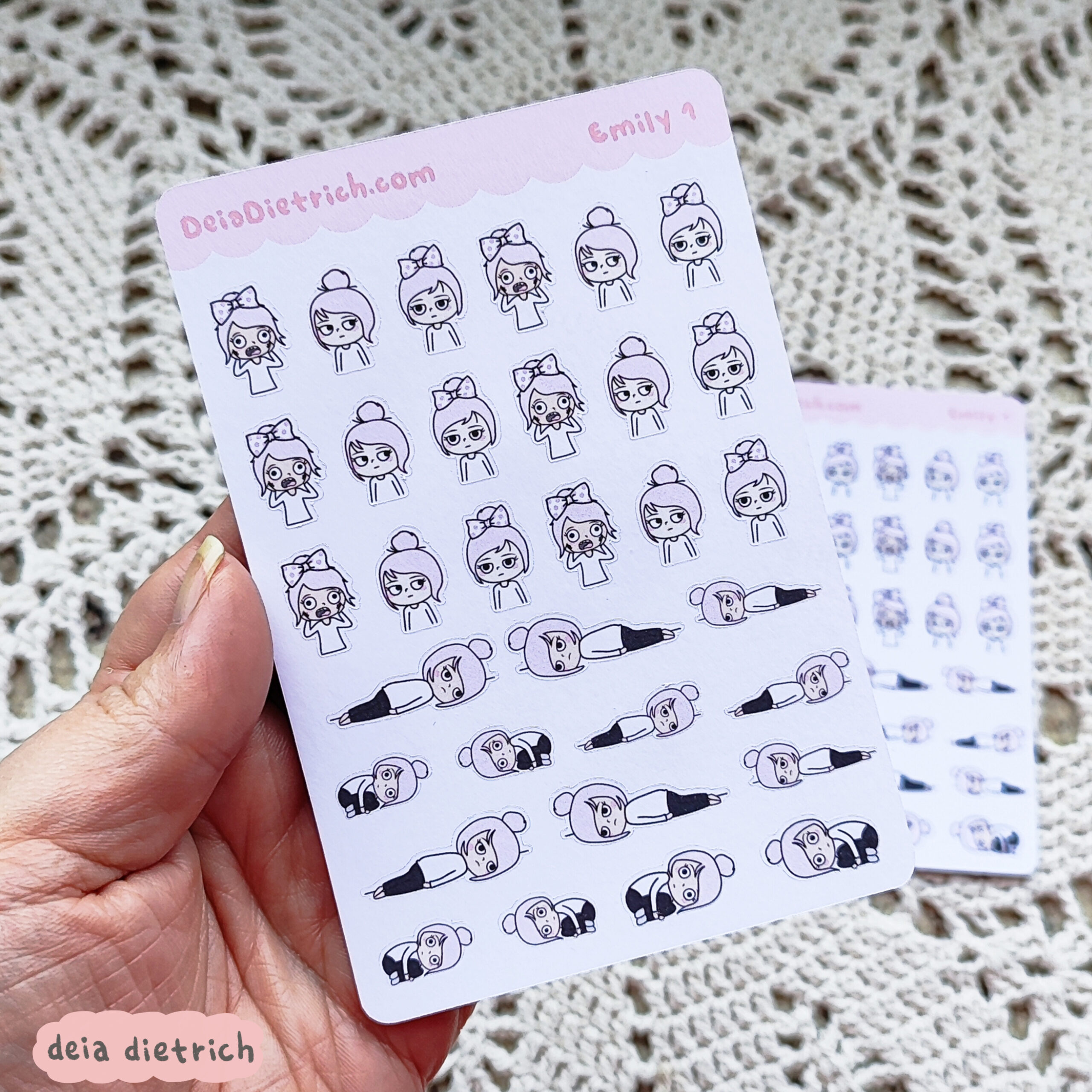 InShot_20251028_111346618 Adesivo Emily - Imagem 1