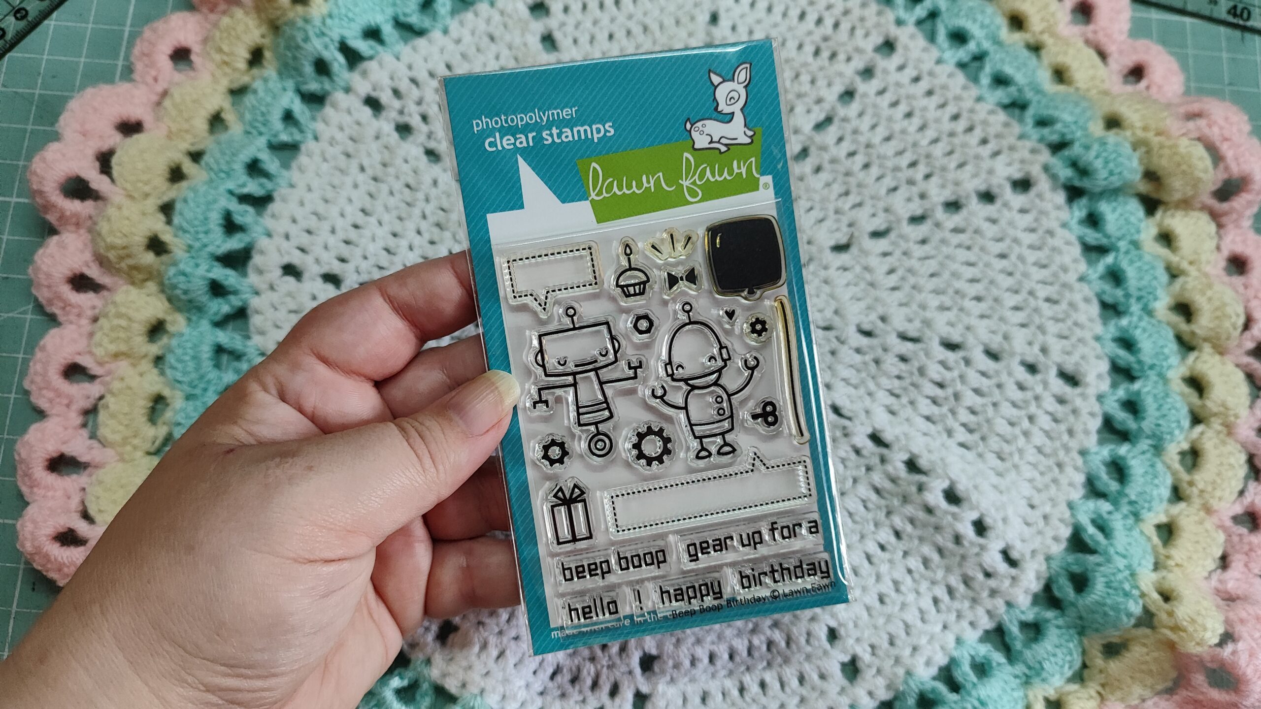 IMG_20260210_081613 Clear stamp Lawn Fawn - Beep boop birthday - Imagem 1